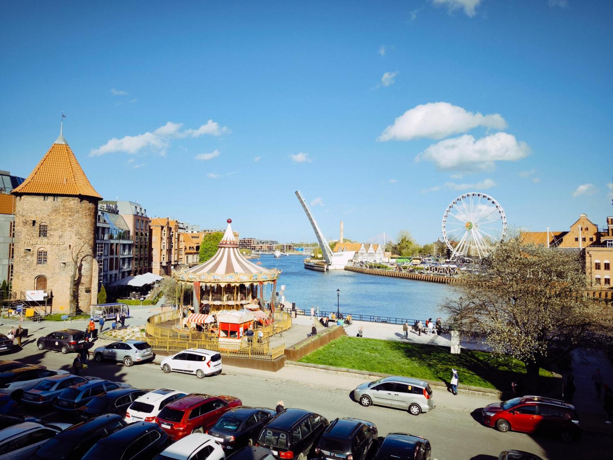 Central Apartments Fishmarkt & Parking Gdansk Luaran gambar